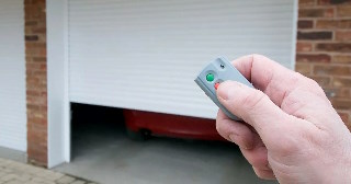 Купить автоматику для рулонных ворот Ступино, цена от 2795 руб.